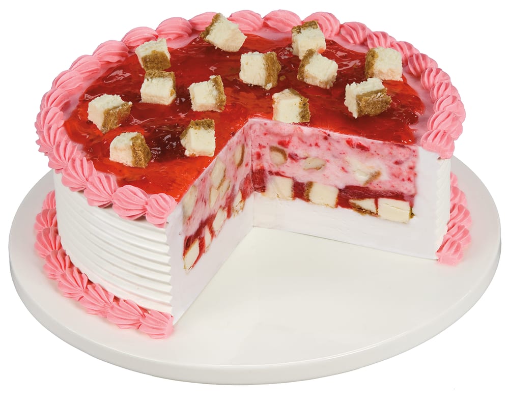 Strawberry CheeseQuake DQ cake